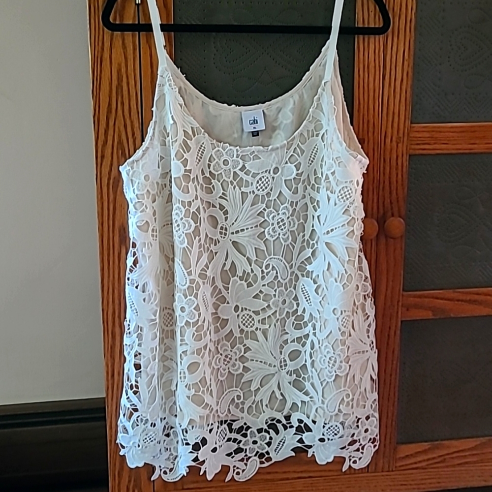 Cabi xl sleeveless adjustable straps..lace top over cream colored lining